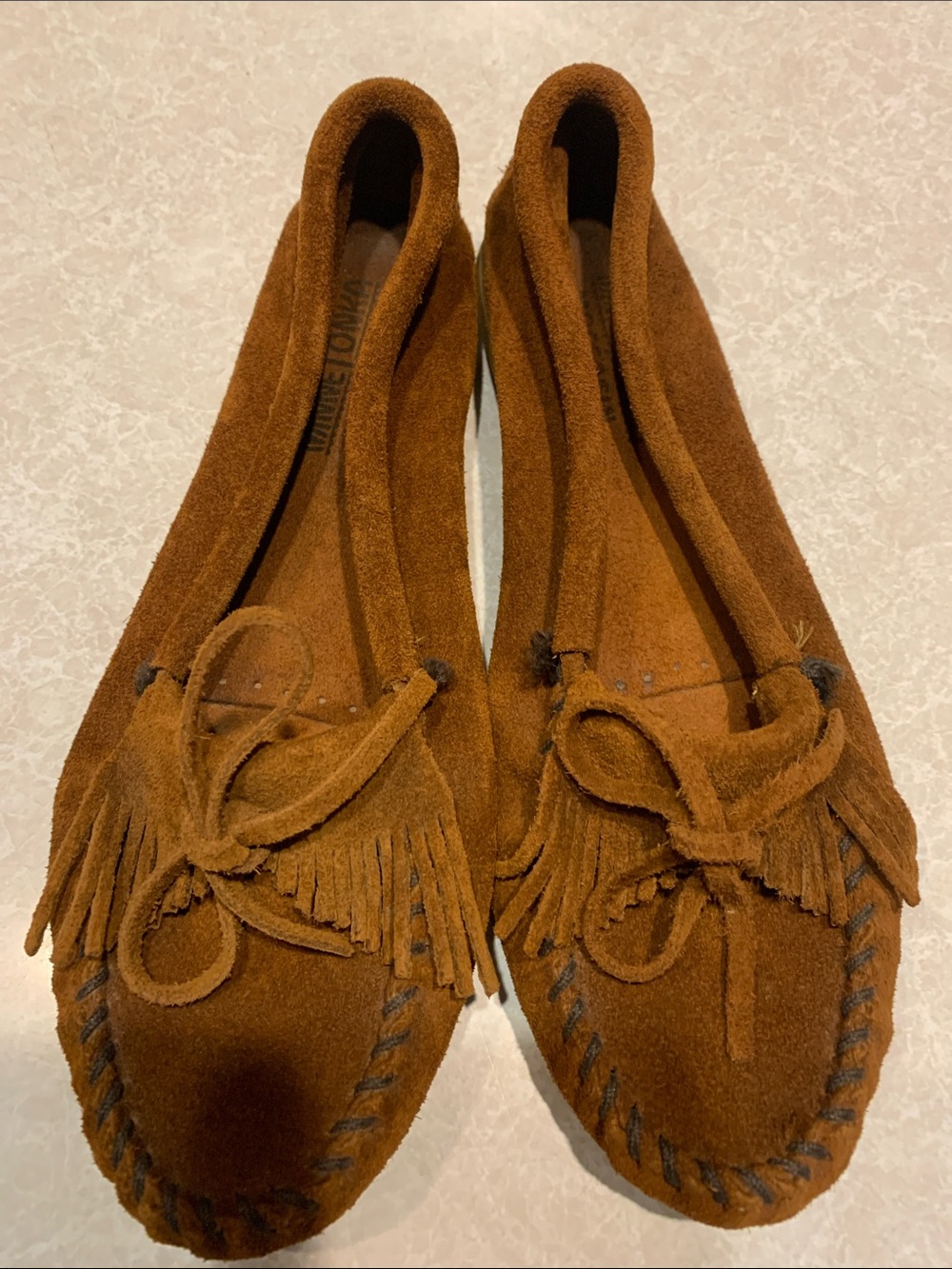 Minnetonka Suede Fringe Moccasins - Chestnut Brown Size 9
